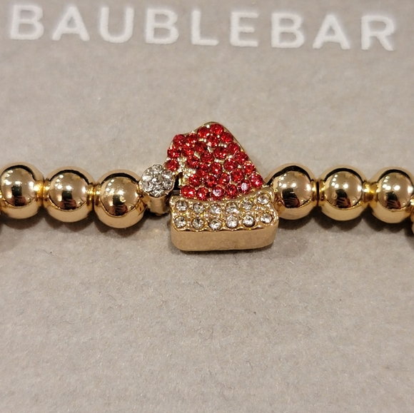 Disney X Baublebar Santa Hat Gold Bracelet NEW - Picture 3 of 3